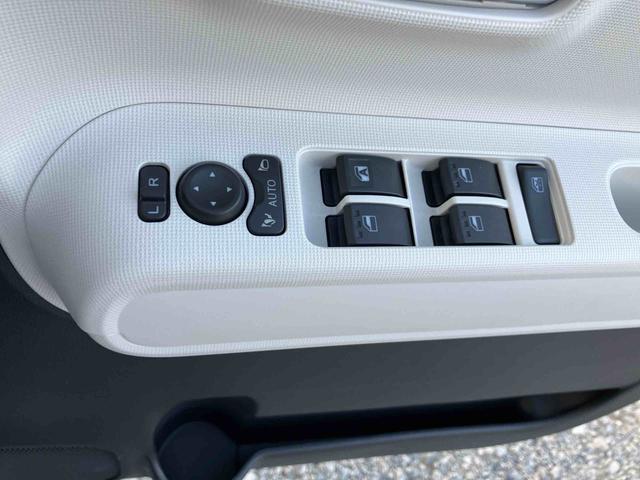 ムーヴキャンバスストライプスＧ衝突回避支援　認識支援　両側電動スライドドア　前後コーナーセンサー　オートブレーキホールド付き電動パーキング　置きラクボックス　ホットカップホルダー　前席シートヒーター　ＬＥＤヘッドライト（千葉県）の中古車