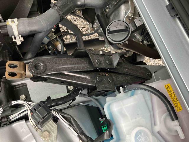 ハイゼットトラックスタンダード　農用スペシャル電子制御式４ＷＤ　荷台ＬＥＤライト　リヤ４枚リーフスプリング　リヤデフロック　荷室灯　衝突被害軽減ブレーキ　コーナーセンサー　スピーカー一体型ＡＭ／ＦＭラジオ　エアコン　パワステ（千葉県）の中古車