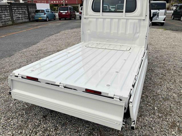 ハイゼットトラックスタンダード 農用スペシャル4WD 5速MT 荷台三方開 リヤ4枚リーフ 荷台作業灯 リヤスモークガラス AM/FMラジオ 衝突被害軽減装置 コーナーセンサー オートライト オートハイビーム スペアタイヤ(千葉県)の中古車