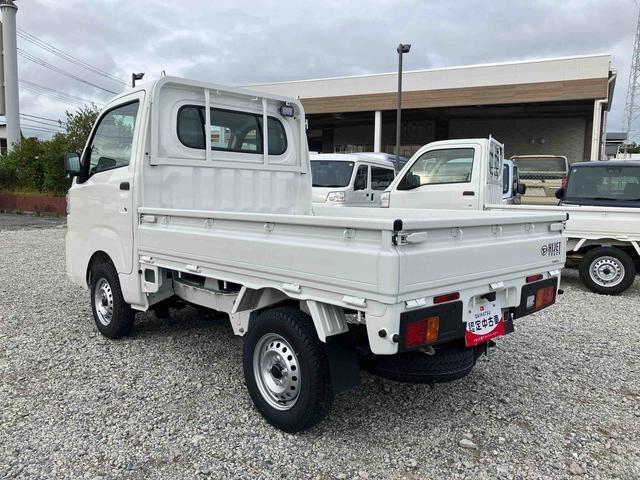 ハイゼットトラックスタンダード　農用スペシャル電子制御式４ＷＤ　ＣＶＴ　荷台ＬＥＤライト　リヤ４枚リーフスプリング　リヤデフロック　　衝突被害軽減ブレーキ　コーナーセンサー　スピーカー一体型ＡＭ／ＦＭラジオ　エアコン　パワステ（千葉県）の中古車
