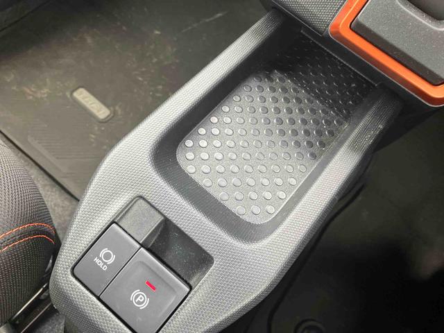 タフトＧオーディオレス仕様車　衝突回避支援ブレーキ　誤発進抑制装置　横滑防止装置　アイドリングストップ　スマートキー　プッシュボタンスタート　盗難防止装置　イモビライザー　シートヒーター　オートエアコン（千葉県）の中古車