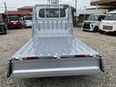 電子制御式４ＷＤ　荷台ＬＥＤライト　リヤ４枚リーフスプリング　リヤデフロック　荷室灯　衝突被害軽減ブレーキ　コーナーセンサー　スピーカー一体型ＡＭ／ＦＭラジオ　エアコン　パワステ（千葉県）の中古車