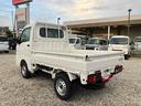 ４ＷＤ　５速ＭＴ　荷台三方開　リヤ４枚リーフ　荷台作業灯　リヤスモークガラス　ＡＭ／ＦＭラジオ　衝突被害軽減装置　コーナーセンサー　オートライト　オートハイビーム　スペアタイヤ（千葉県）の中古車