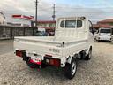 ４ＷＤ　５速ＭＴ　荷台三方開　リヤ４枚リーフ　荷台作業灯　リヤスモークガラス　ＡＭ／ＦＭラジオ　衝突被害軽減装置　コーナーセンサー　オートライト　オートハイビーム　スペアタイヤ（千葉県）の中古車