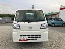 ４ＷＤ　５速ＭＴ　荷台三方開　リヤ４枚リーフ　荷台作業灯　リヤスモークガラス　ＡＭ／ＦＭラジオ　衝突被害軽減装置　コーナーセンサー　オートライト　オートハイビーム　スペアタイヤ（千葉県）の中古車