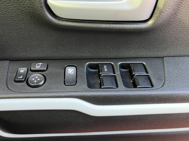 フレアクロスオーバーハイブリッドＸＳ　ナビ　全周囲カメラ　ＥＴＣ　前後方ドラレコ保証１年間・距離無制限付き　シートヒーター　電動格納ミラー　パワーウィンドウ　リヤコーナーセンサー　ＦＭ／ＡＭラジオ　純正１５インチアルミホイール　運転席シートリフト（東京都）の中古車