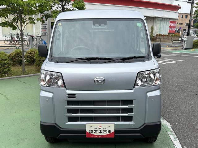 ハイゼットカーゴデラックス　リヤベンチシート　キーレスエントリー保証１年間距離無制限付き　前席パワーウインドウ　アイドリングストップ　キーレスエントリー　リヤベンチシート　コーナーセンサー　エアコン　オーバーヘッドシェルフ　誤発進抑制制御機能（東京都）の中古車