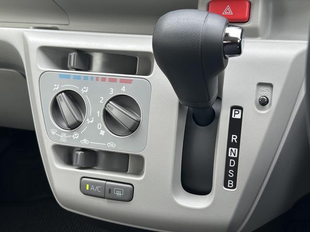 ミライースＸ　ＳＡIII　電動格納ドアミラー　ＬＥＤヘッドランプ保証１年間距離無制限付き　コーナーセンサー　アイドリングストップ　キーレス　パンク修理キット　オートライト　オートハイビーム　パワーウインドウ　カーペットマット　衝突回避支援ブレーキ　ＣＤ（東京都）の中古車