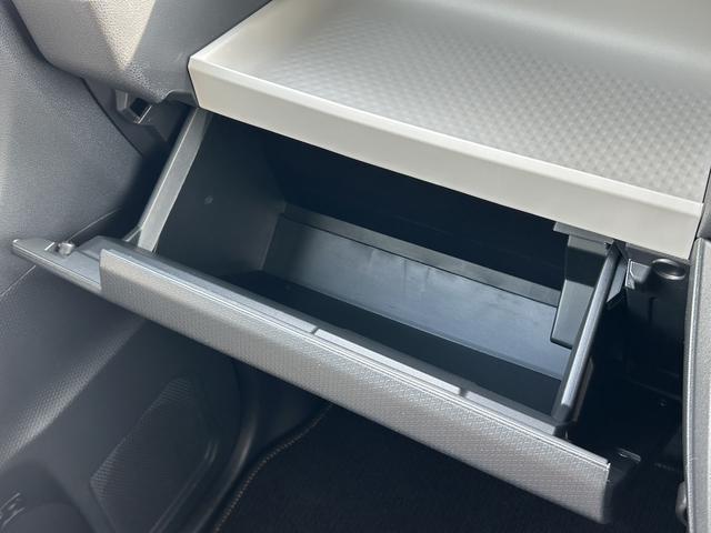 タントＸ　片側電動スライドドア　ＬＥＤヘッドランプ保証　新車保証・まごころ保証　１年間・走行距離無制限付き　片側電動スライドドア　前席シートヒーター　電動パーキングブレーキ　コーナーセンサー　シートバックテーブル　キーフリーシステム（東京都）の中古車