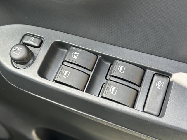 ミライースＸ　ＳＡIII　バックカメラ　ＬＥＤヘッドランプ保証　新車保証・まごころ保証　１年間・走行距離無制限付き　バックカメラ　ＬＥＤヘッドランプ　コーナーセンサー　アイドリングストップ　キーレスエントリー　電動格納ドアミラー　パワーウインドウ（東京都）の中古車