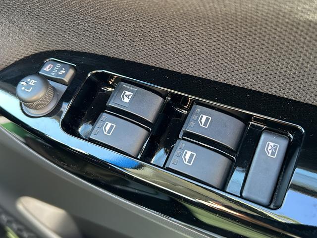 ムーヴカスタム　ＲＳ　ハイパーリミテッドＳＡIII保証　新車保証・まごころ保証　１年間・走行距離無制限付き（東京都）の中古車