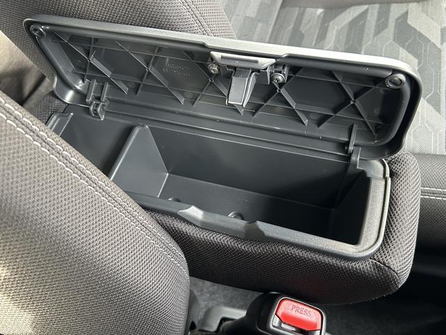 タフトＧ　ダーククロムベンチャー９インチディスプレイオーディオ装備保証　新車保証・まごころ保証　１年間・走行距離無制限付き（東京都）の中古車