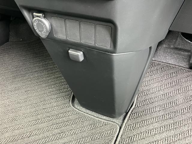 トールカスタムG 9インチディスプレイオーディオ パノラマモニター保証 新車保証・まごころ保証 1年間・走行距離無制限付き・9インチディスプレイオーディオ装備・LEDヘッドライト装備・パノラマカメラ・LEDヘッドライト装備・ETC装備(東京都)の中古車