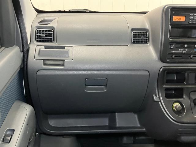 ハイゼットカーゴクルーズ４ＷＤ　エアコン　オーディオ　光軸調整ダイヤル　電動格納ミラー　パワーウインドウ　キーレス（神奈川県）の中古車