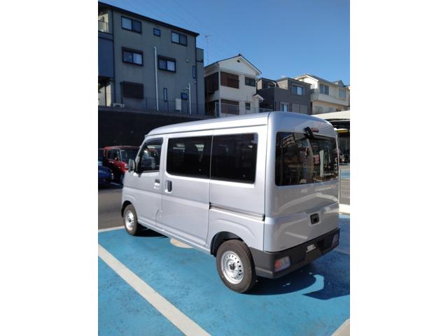 ハイゼットカーゴＤＸサポカーＳワイド適合　ラジオ　エアコン　アクセサリーソケット　コーナーセンサー　アイドリングストップ　光軸調整ダイヤル　横滑り防止機能　誤発進抑制機能　パワーウインドウ　キーレス（神奈川県）の中古車
