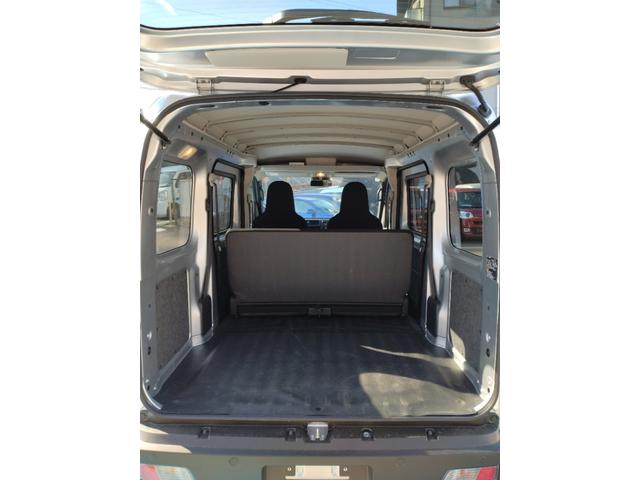 ハイゼットカーゴＤＸサポカーＳワイド適合　ラジオ　エアコン　アクセサリーソケット　コーナーセンサー　アイドリングストップ　光軸調整ダイヤル　横滑り防止機能　誤発進抑制機能　パワーウインドウ　キーレス（神奈川県）の中古車