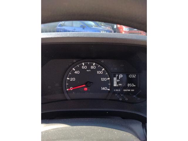 ハイゼットカーゴＤＸサポカーＳワイド適合　ラジオ　エアコン　アクセサリーソケット　コーナーセンサー　アイドリングストップ　光軸調整ダイヤル　横滑り防止機能　誤発進抑制機能　パワーウインドウ　キーレス（神奈川県）の中古車