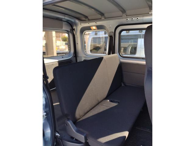 ハイゼットカーゴＤＸサポカーＳワイド適合　ラジオ　エアコン　アクセサリーソケット　コーナーセンサー　アイドリングストップ　光軸調整ダイヤル　横滑り防止機能　誤発進抑制機能　パワーウインドウ　キーレス（神奈川県）の中古車