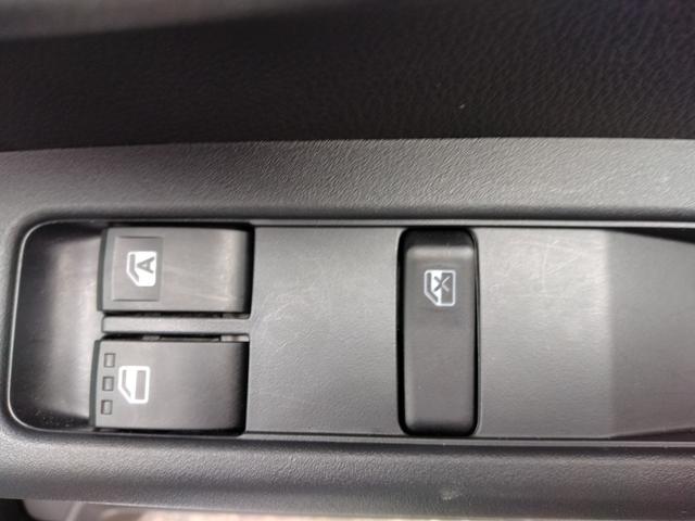 ハイゼットカーゴDXサポカーSワイド適合 ラジオ エアコン アクセサリーソケット コーナーセンサー アイドリングストップ 光軸調整ダイヤル 横滑り防止機能 誤発進抑制機能 パワーウインドウ キーレス(神奈川県)の中古車