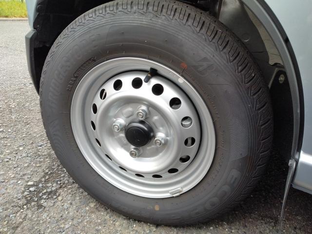 ハイゼットカーゴDXサポカーSワイド適合 ラジオ エアコン アクセサリーソケット コーナーセンサー アイドリングストップ 光軸調整ダイヤル 横滑り防止機能 誤発進抑制機能 パワーウインドウ キーレス(神奈川県)の中古車