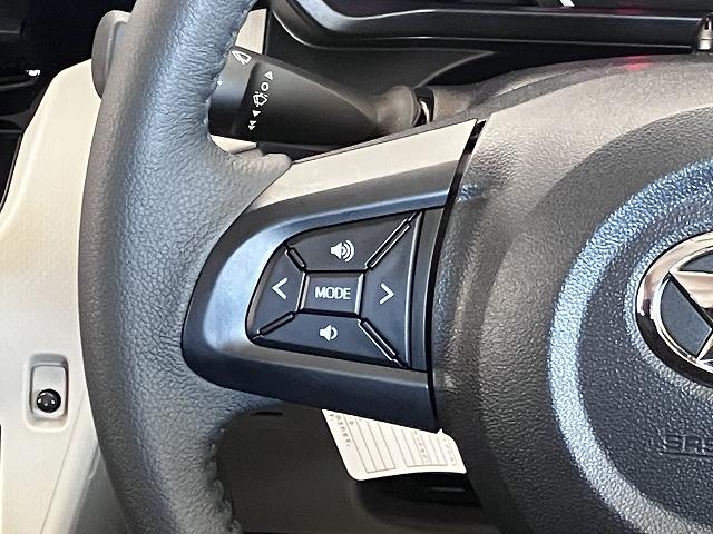 ムーヴＸリミテッドII　ＳＡIIIサポカーＳワイド適合　コーナーポール　ドラレコ　ステアリングスイッチ　ＵＳＢ接続端子　Ｐスタート　運転席シートヒーター　アイドリングストップ　　誤発進抑制機能　オートハイビーム　キーフリー　Ｂカメラ（神奈川県）の中古車