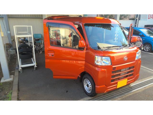 ハイゼットカーゴDX4WD サポカーSワイド適合 ディスプレイオーディオ アクセサリーソケット Pスタート コーナーセンサー アイドリングストップ ステアリングスイッチ USB接続端子 電動格納ミラー キーフリー(神奈川県)の中古車