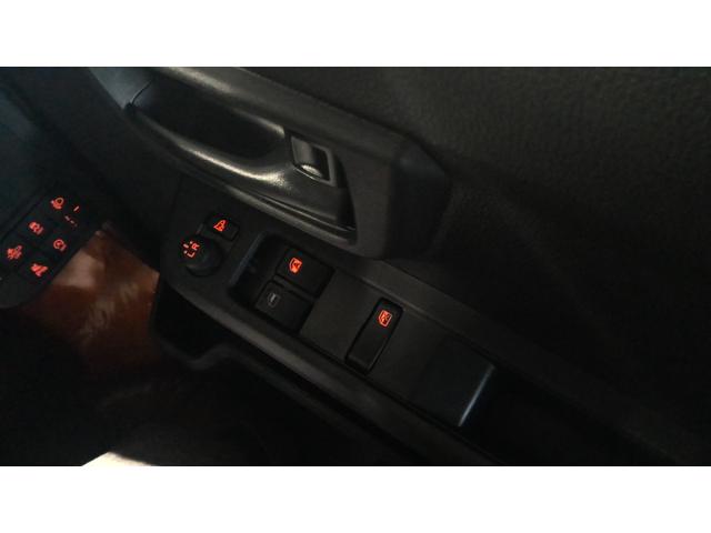 ハイゼットカーゴDX4WD サポカーSワイド適合 ディスプレイオーディオ アクセサリーソケット Pスタート コーナーセンサー アイドリングストップ ステアリングスイッチ USB接続端子 電動格納ミラー キーフリー(神奈川県)の中古車