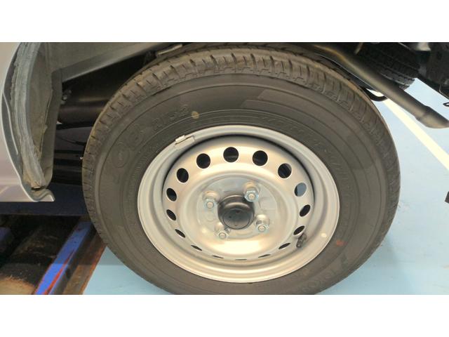 ハイゼットカーゴDXサポカーSワイド適合 ラジオ エアコン アクセサリーソケット コーナーセンサー アイドリングストップ 光軸調整ダイヤル 横滑り防止機能 誤発進抑制機能 パワーウインドウ キーレス(神奈川県)の中古車