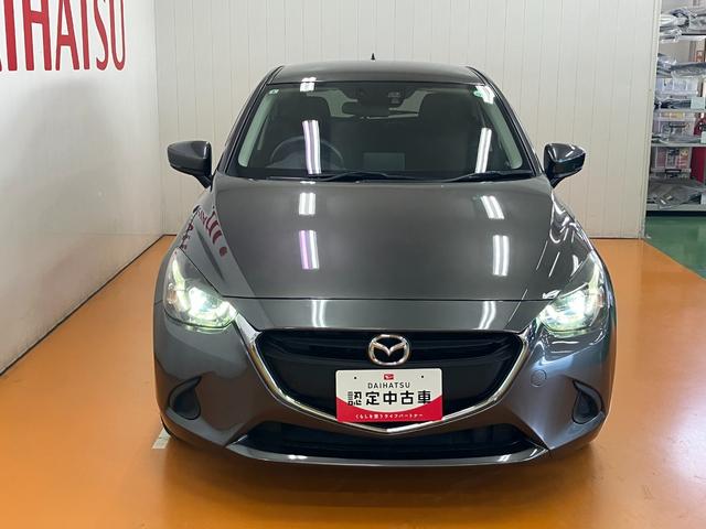 デミオ13S衝突被害軽減ブレーキシステム Bカメラ ステアリングスイッチ シートヒーター アクセサリーソケット USB接続端子 ETC Pスタート キーフリー(神奈川県)の中古車