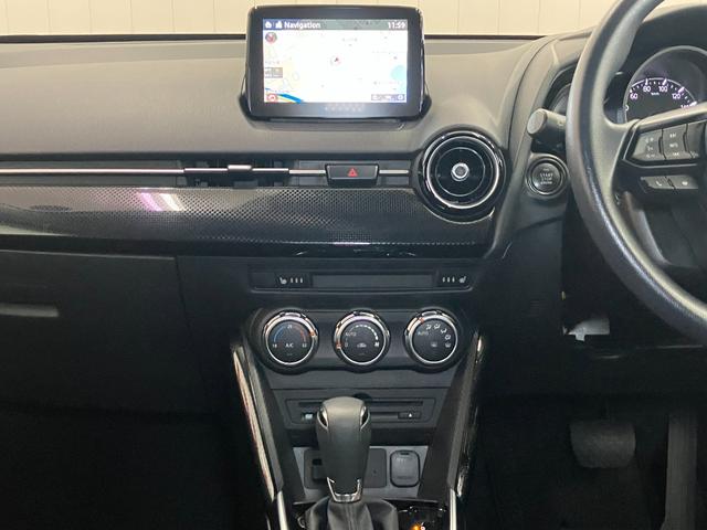 デミオ13S衝突被害軽減ブレーキシステム Bカメラ ステアリングスイッチ シートヒーター アクセサリーソケット USB接続端子 ETC Pスタート キーフリー(神奈川県)の中古車