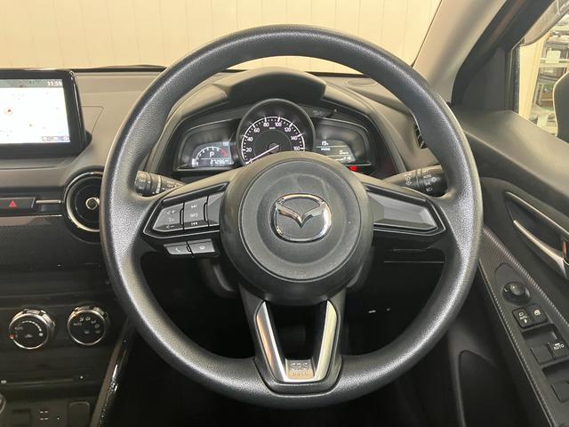 デミオ13S衝突被害軽減ブレーキシステム Bカメラ ステアリングスイッチ シートヒーター アクセサリーソケット USB接続端子 ETC Pスタート キーフリー(神奈川県)の中古車