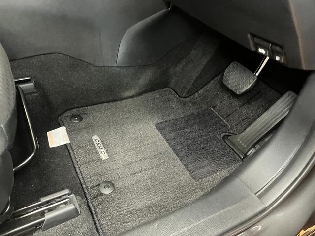 デミオ13S衝突被害軽減ブレーキシステム Bカメラ ステアリングスイッチ シートヒーター アクセサリーソケット USB接続端子 ETC Pスタート キーフリー(神奈川県)の中古車