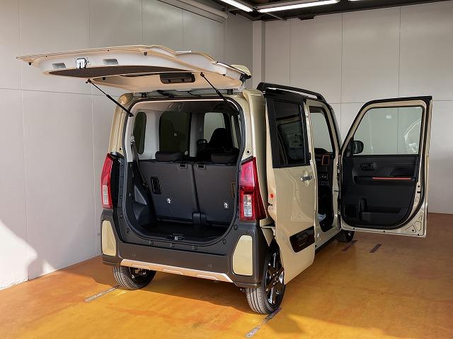 タントファンクロスターボサポカーＳワイド適合　ミラクルオープンドア　両側オートスライドドア　電動パーキングブレーキ　全車速追従機能付ＡＣＣ　ステアリングスイッチ　シートヒーター　コーナーセンサー　ＥＴＣ　Ｐスタート（神奈川県）の中古車