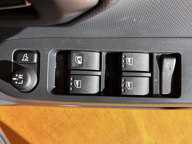 ミライースＸ　ＳＡIIIサポカーＳワイド適合　エアコン　Ｂカメラ　コーナーセンサー　光軸調整ダイヤル　オートハイビーム　アイドリングストップ　横滑り防止機能　誤発進抑制機能　電動格納ミラー　パワーウインドウ　キーレス（神奈川県）の中古車