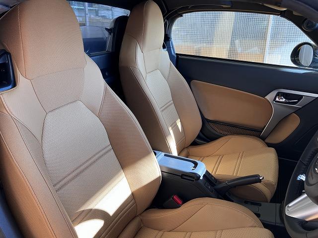 コペンセロ　届け出済み未使用車　オープンカーオープンカー　二人乗　アクティブトップ　シートヒーター　ステアリングスイッチ　Ｐスタート　アイドリングストップ　コーナーセンサー　スポーツシート　キーフリー（神奈川県）の中古車