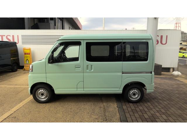 ハイゼットカーゴＤＸサポカーＳワイド適合　ラジオ　エアコン　アクセサリーソケット　コーナーセンサー　アイドリングストップ　光軸調整ダイヤル　横滑り防止機能　誤発進抑制機能　パワーウインドウ　キーレス（神奈川県）の中古車