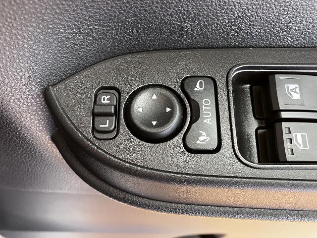 タントカスタムRSサポカーSワイド適合 ミラクルオープンドア 両側オートスライドドア 電動パーキングブレーキ パノラマモニター対応 ステアリングスイッチ シートヒーター オートエアコン コーナーセンサー キーフリー(神奈川県)の中古車