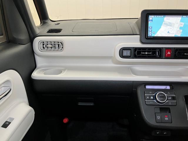 ムーヴキャンバスストライプスＧ　ナビ　ドラレコ　Ｂカメラ　ＥＴＣサポカーＳワイド適合　ナビ　ドラレコ　Ｂカメラ　ホッとカップホルダー　ステアリングスイッチ　ＵＳＢ接続端子　電動パーキングブレーキ　シートヒーター　両側オートスライドドア　Ｐスタート　キーフリー（神奈川県）の中古車