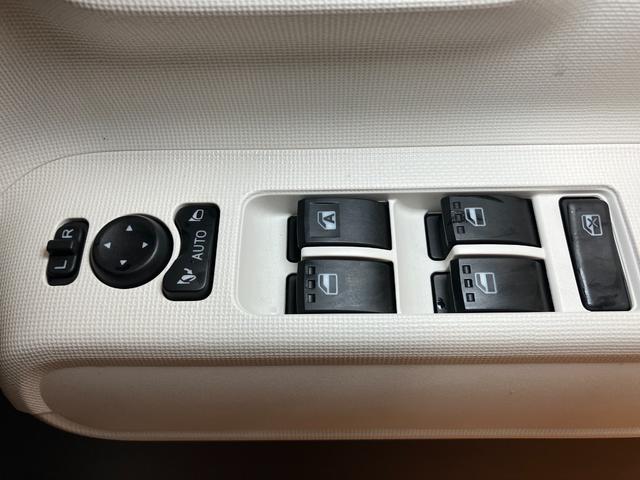 ムーヴキャンバスストライプスＧ　ナビ　ドラレコ　Ｂカメラ　ＥＴＣサポカーＳワイド適合　ナビ　ドラレコ　Ｂカメラ　ホッとカップホルダー　ステアリングスイッチ　ＵＳＢ接続端子　電動パーキングブレーキ　シートヒーター　両側オートスライドドア　Ｐスタート　キーフリー（神奈川県）の中古車