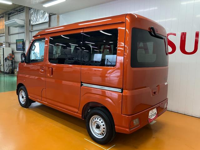 ハイゼットカーゴＤＸサポカーＳワイド適合　ラジオ　エアコン　アクセサリーソケット　コーナーセンサー　アイドリングストップ　光軸調整ダイヤル　横滑り防止機能　誤発進抑制機能　パワーウインドウ　キーレス（神奈川県）の中古車