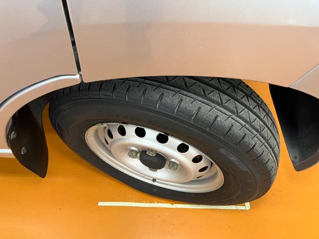 ハイゼットカーゴDX両側スライドドア カーナビ エアコン オーバーヘッドシェルフ パワーウインドウ 光軸調整ダイヤル リアデフォッガー キーレス(神奈川県)の中古車