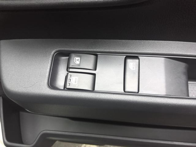 ハイゼットカーゴDXサポカーSワイド適合 三方開 ゴムマット ラジオ エアコン 光軸調整ダイヤル コーナーセンサー アイドリングストップ 横滑り防止機能 誤発進抑制機能 アクセサリーソケット(神奈川県)の中古車