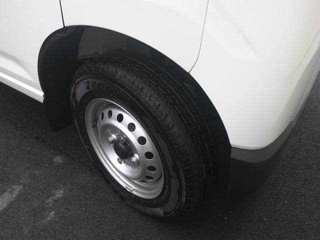 ハイゼットカーゴDXサポカーSワイド適合 三方開 ゴムマット ラジオ エアコン 光軸調整ダイヤル コーナーセンサー アイドリングストップ 横滑り防止機能 誤発進抑制機能 アクセサリーソケット(神奈川県)の中古車