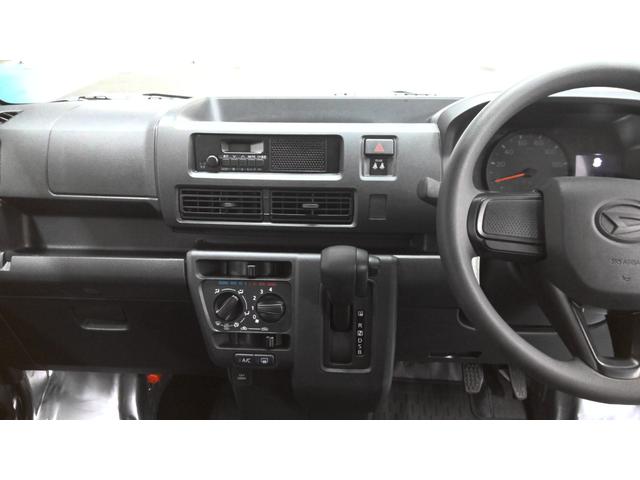 ハイゼットカーゴDXサポカーSワイド適合 ラジオ エアコン アクセサリーソケット コーナーセンサー アイドリングストップ 光軸調整ダイヤル 横滑り防止機能 誤発進抑制機能 パワーウインドウ キーレス(神奈川県)の中古車
