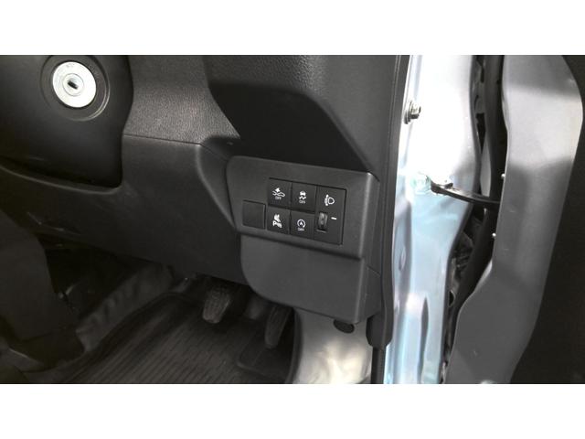 ハイゼットカーゴDXサポカーSワイド適合 ラジオ エアコン アクセサリーソケット コーナーセンサー アイドリングストップ 光軸調整ダイヤル 横滑り防止機能 誤発進抑制機能 パワーウインドウ キーレス(神奈川県)の中古車