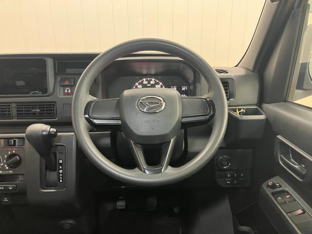 ハイゼットカーゴクルーズサポカーSワイド適合 エアコン アプリケーションソケット Pスタート コーナーセンサー 横滑り防止機能 誤発進抑制機能 電動格納ミラー 電動格納ミラー パワーウインドウ キーフリー(神奈川県)の中古車