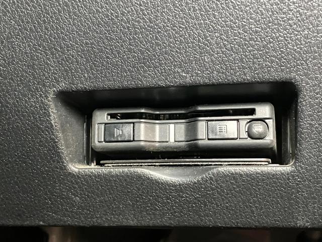 ハイゼットカーゴDXサポカーSワイド適合 エアコン アクセサリーソケット コーナーセンサー アイドリングストップ 光軸調整ダイヤル 横滑り防止機能 誤発進抑制機能 パワーウンドウ キーレス(神奈川県)の中古車