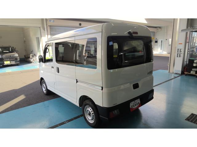 ハイゼットカーゴＤＸサポカーＳワイド適合　Ｂｌｕｅｔｏｏｔｈオーディオ　エアコン　アクセサリーソケット　コーナーセンサー　アイドリングストップ　光軸調整ダイヤル　横滑り防止機能　誤発進抑制機能　パワーウインドウ　キーレス（神奈川県）の中古車