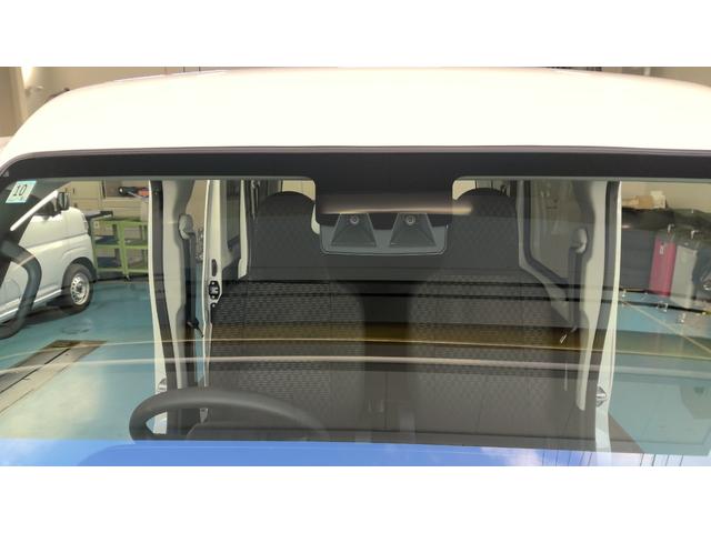 ハイゼットカーゴＤＸサポカーＳワイド適合　Ｂｌｕｅｔｏｏｔｈオーディオ　エアコン　アクセサリーソケット　コーナーセンサー　アイドリングストップ　光軸調整ダイヤル　横滑り防止機能　誤発進抑制機能　パワーウインドウ　キーレス（神奈川県）の中古車