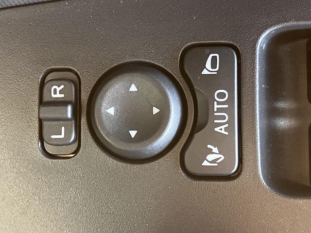 ロッキープレミアムＧサポカーＳワイド適合　パノラマモニター対応　電動パーキングブレーキ　ＵＳＢ接続端子　ステアリングスイッチ　全車速追従機能付ＡＣＣ　シートヒーター　Ｐスタート　コーナーセンサー　キーフリー（神奈川県）の中古車